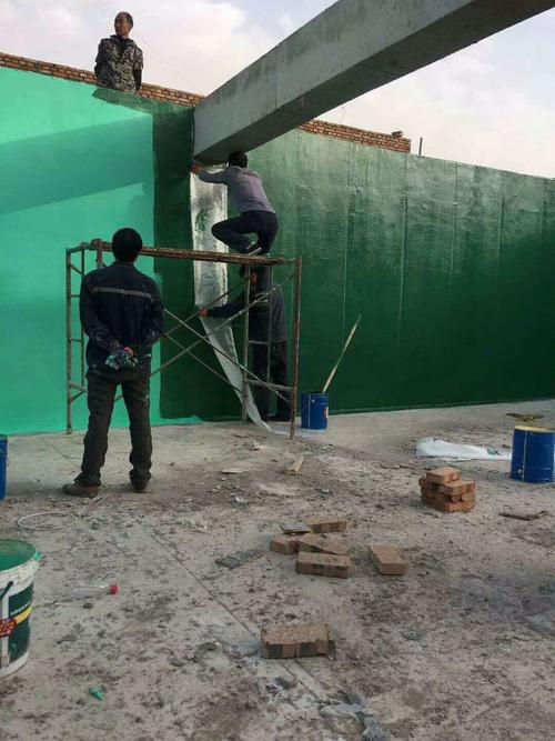 杨浦针对老旧车间地面普遍存在的起砂、裂缝问题